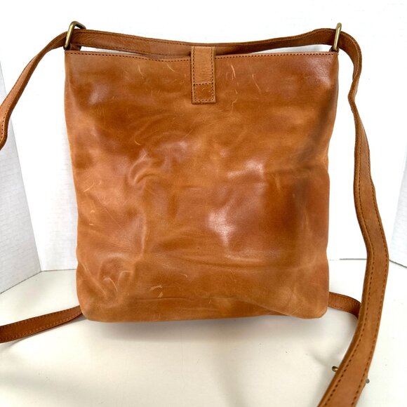 Elevate Mini Slingback Bag  2-in-1 Convertibe Leather Crossbody Backpack - Picture 7 of 14